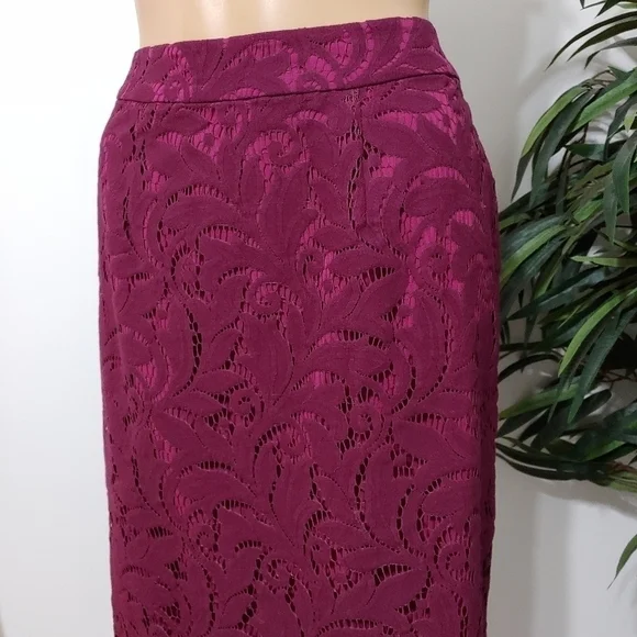 Cabi lace skirt - Picture 2 of 8